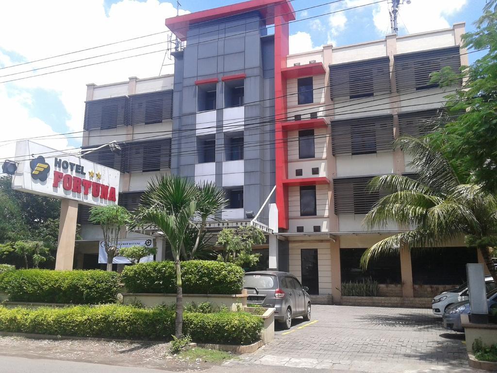 Hotel Fortuna Surabaya Eksteriør bilde